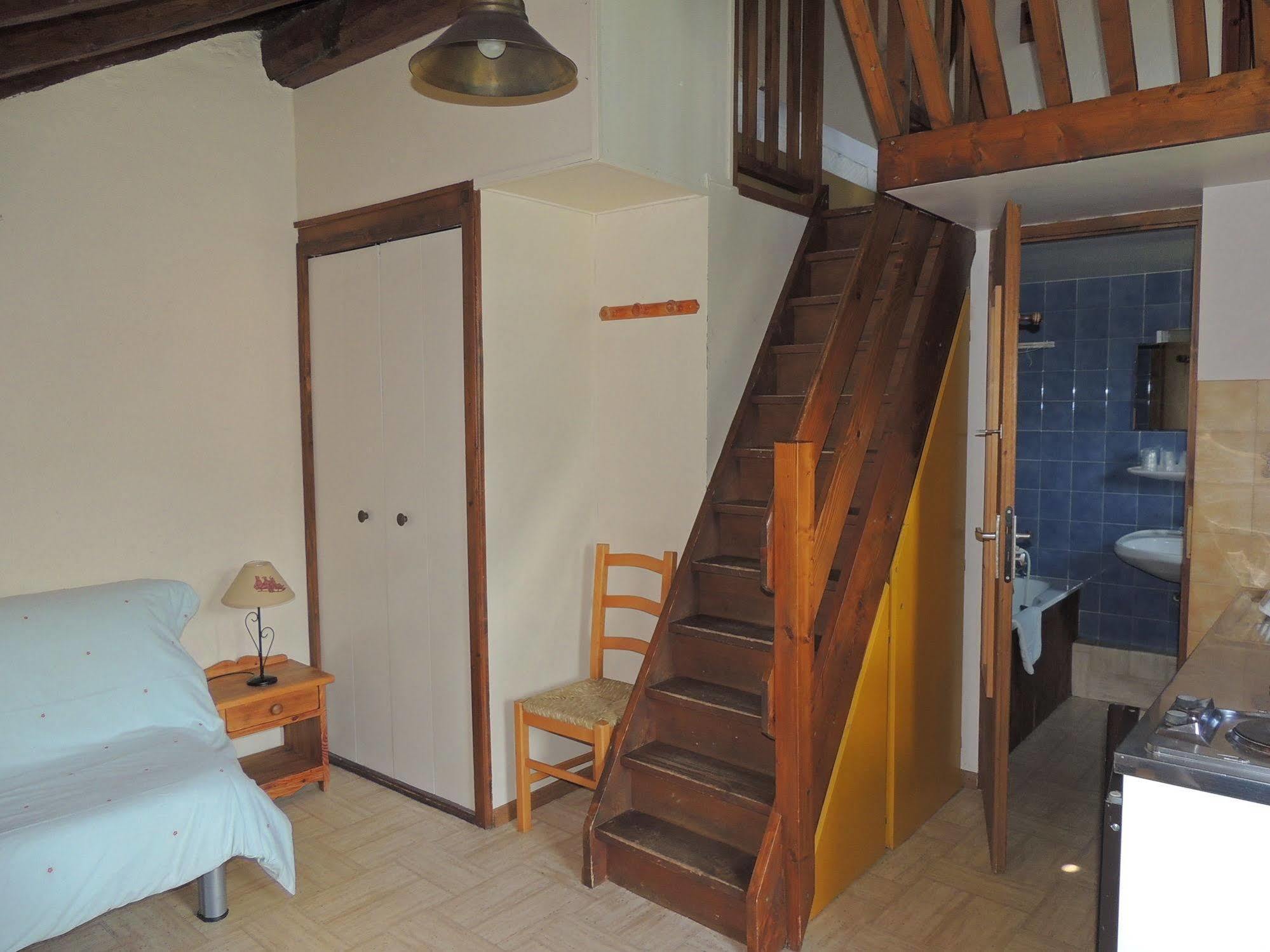 Le Morillon Hotel Exterior photo